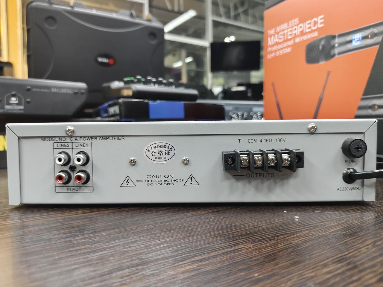Трансляционный усилитель мощности Boker UCA 8050 — изображение 2