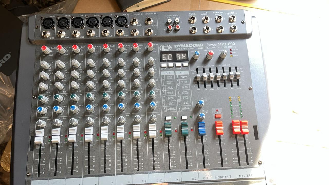 DYNACORD PM600-2 Активный микшерный пульт — изображение 4